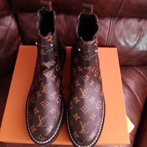 Authentic Louis Vuitton Ankle Boots in European Size 42. (American Size 9).